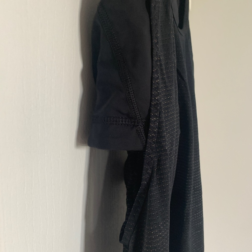 Lululemon top - Picture 5 of 5